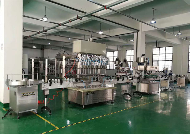 消毒液自動包裝生產線車間展示