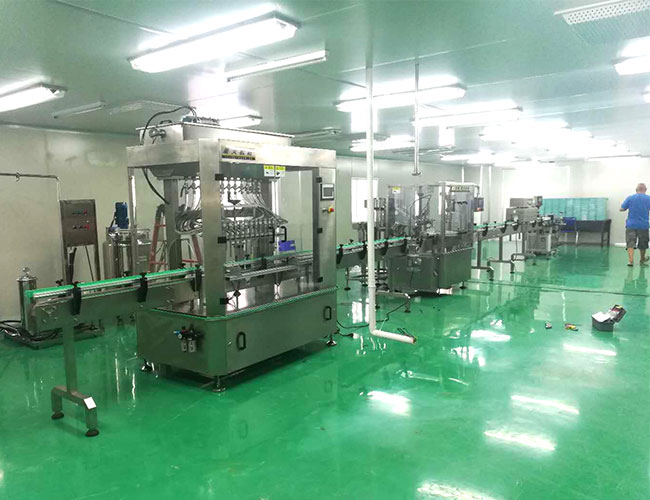 液體灌裝機設備客戶車間實拍
