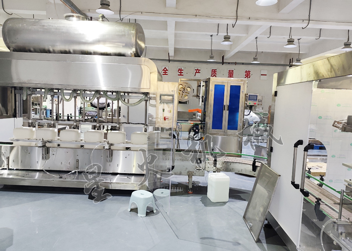 星火液體稱重灌裝機