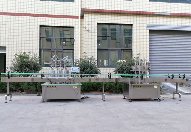 全套食用油灌裝生產(chǎn)線(xiàn)設(shè)備